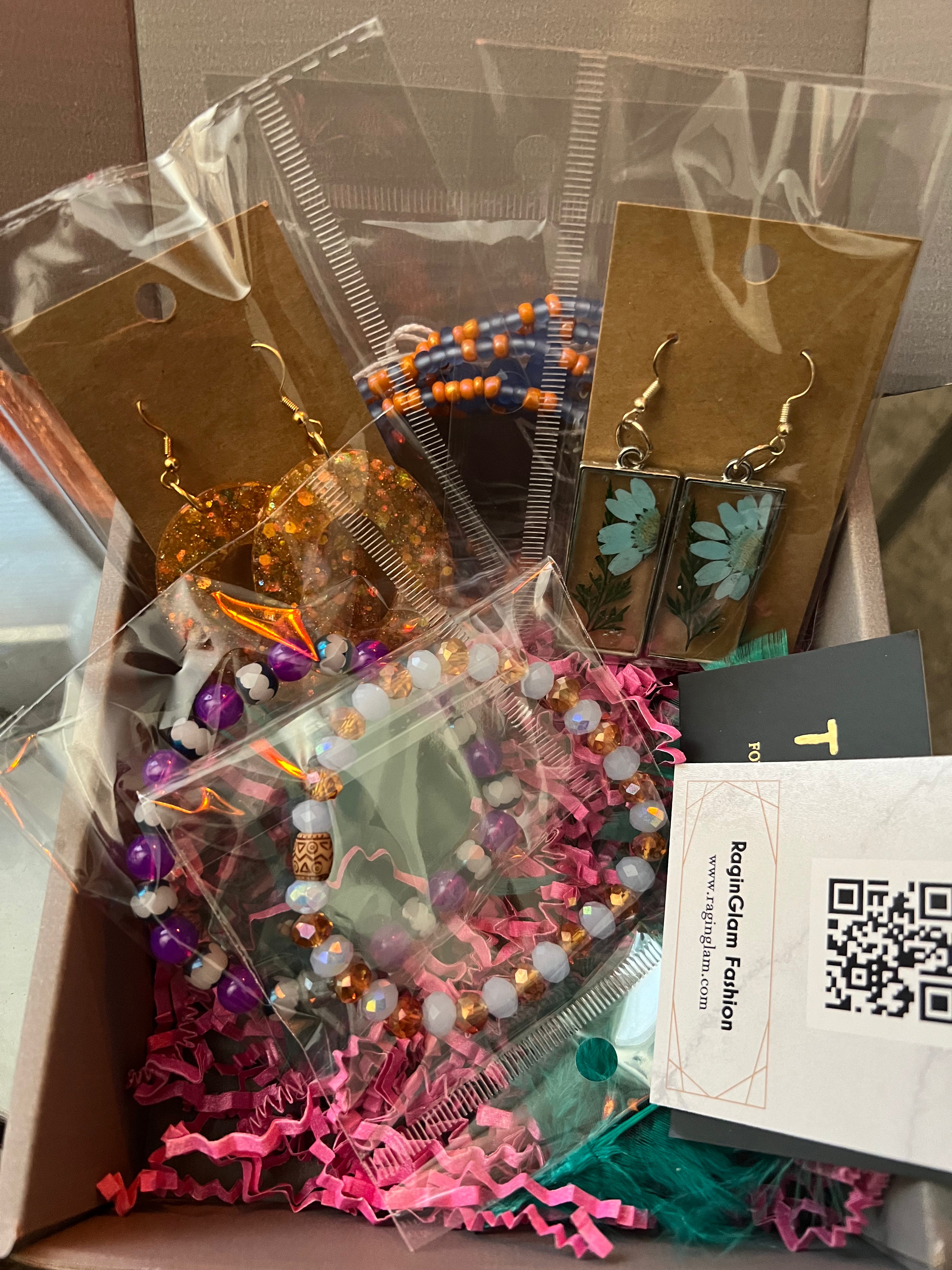 RaginGlam Women's VIP Treasure Box